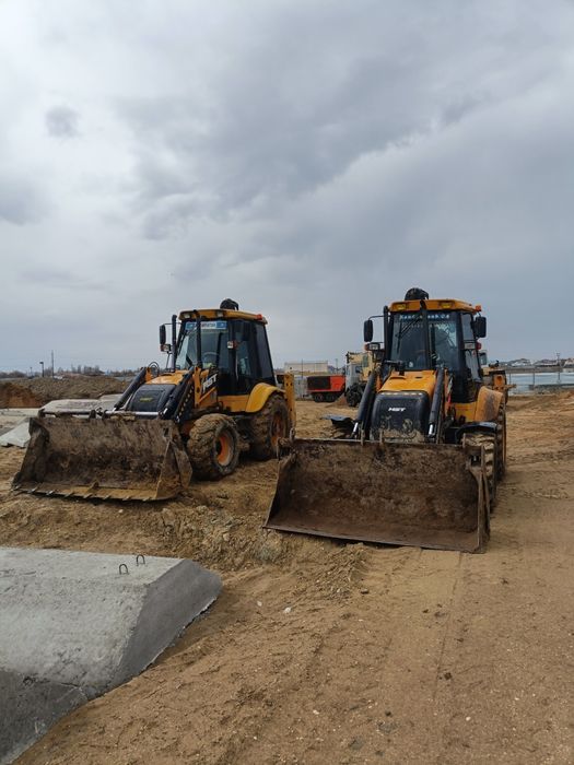 Срочно продам экскаватор погрузчик MST m542