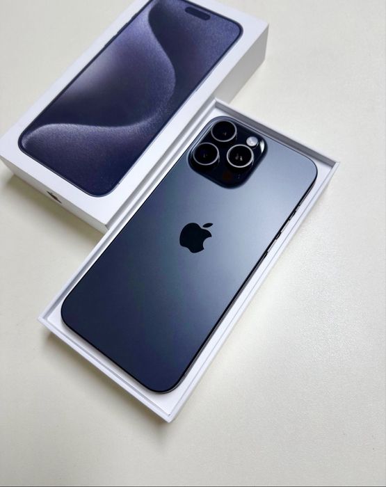 iPhone 15 PRO MAX BLUE cu 97% Bateria