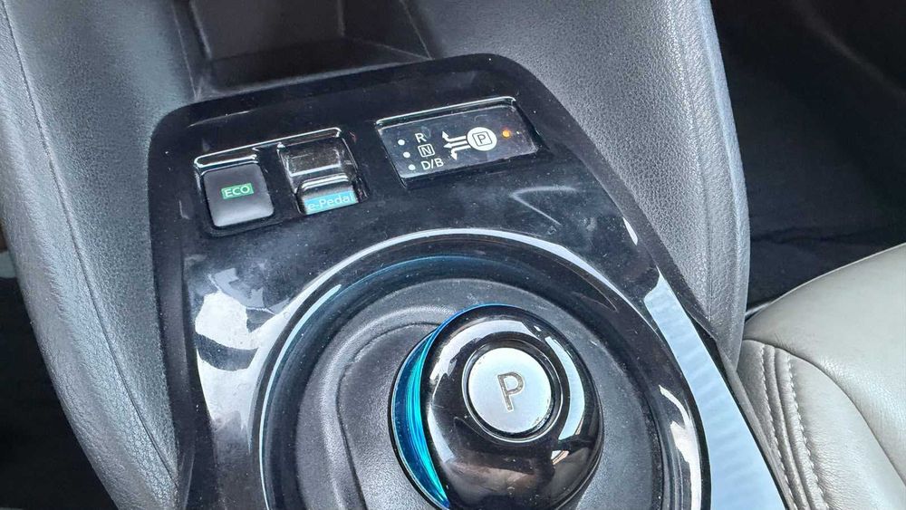 nissan leaf tekna ze1 electric 40kw an 2018