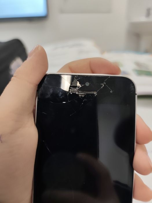 iphone se без гарантии