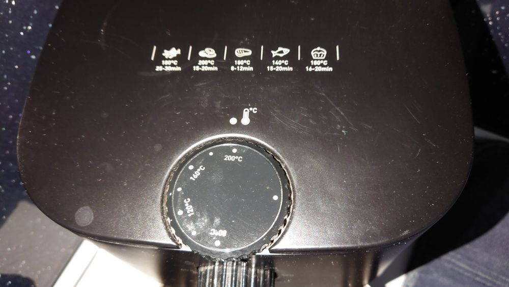 Tefal Фритюрник с горещ въздух