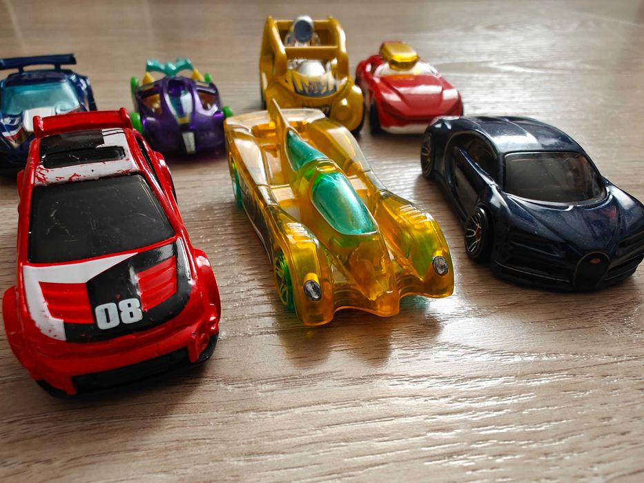 колички Hot Wheels - 11 бр общо