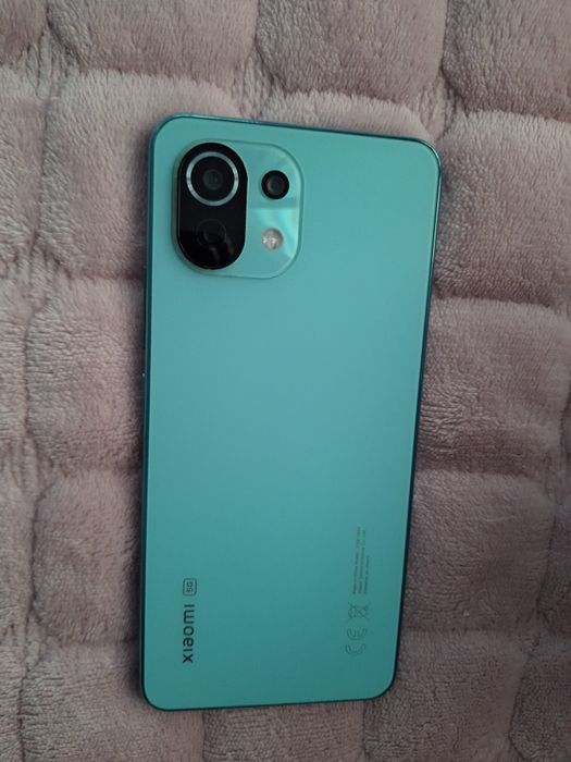 Телефон Xiaomi 11 Lite 5G