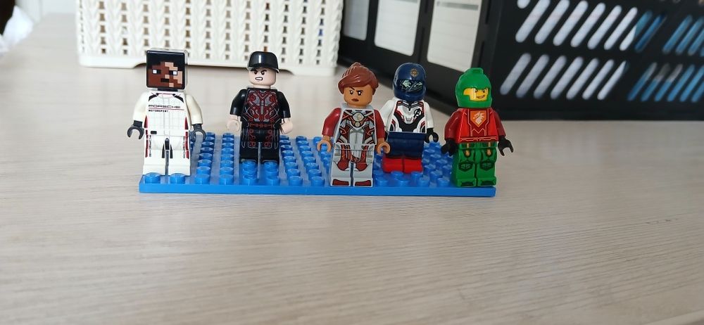 Лего оригинал фигурки