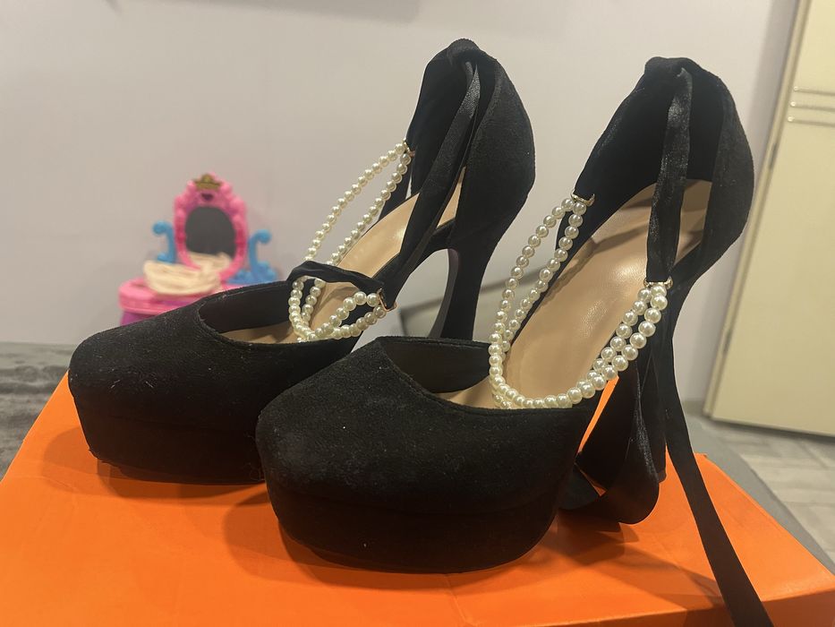 Официални обувки