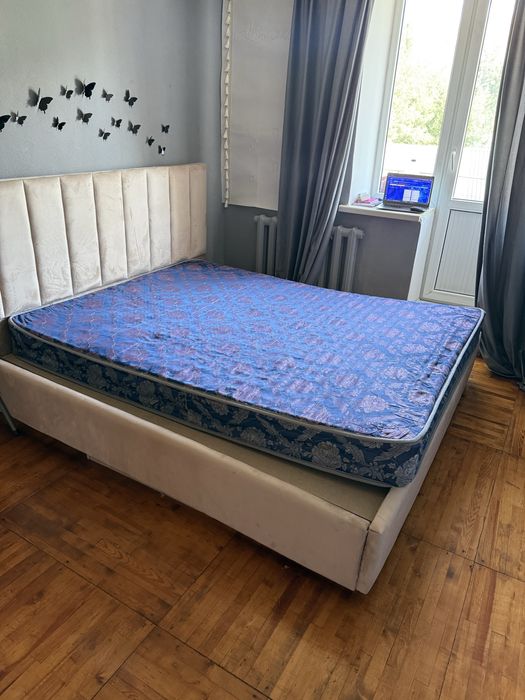 Продам матрасс б/у