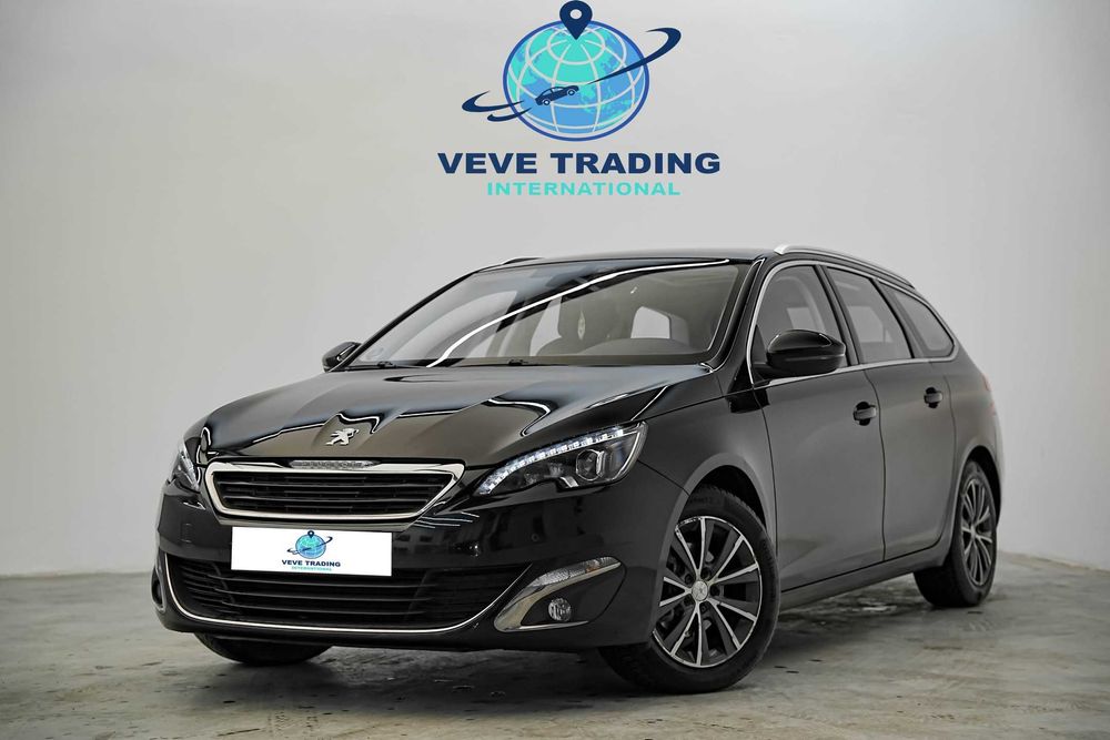 Peugeot 308 PANORAMIC 1.2 e-THP Allure 130 CP