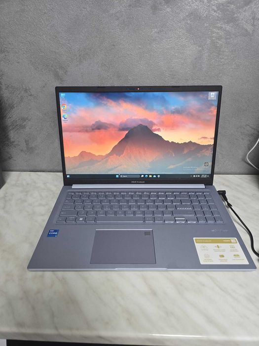 Laptop ASUS VivoBook  i5-1240P 15.6" Full HD BMG Amanet 97945