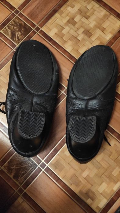 Бальную обувь продам