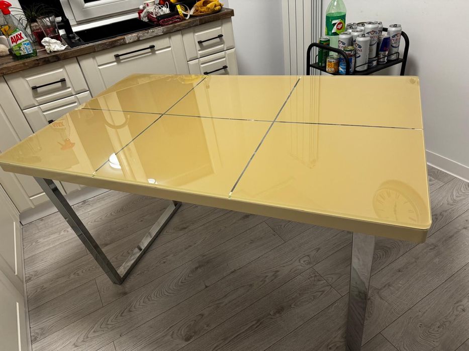 Masa bucatarie sticla securizata