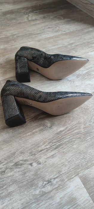 Официални обувки SoloFemme