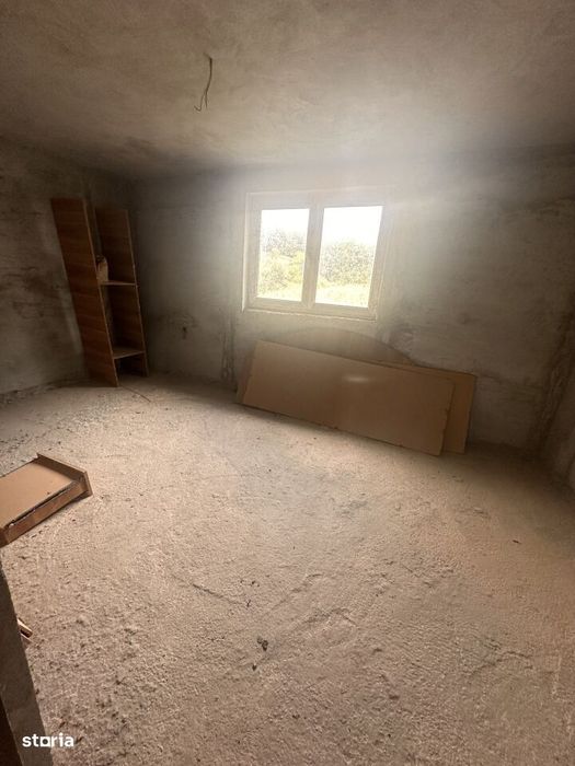 Casa/Spatiu Comercial - Genuneni