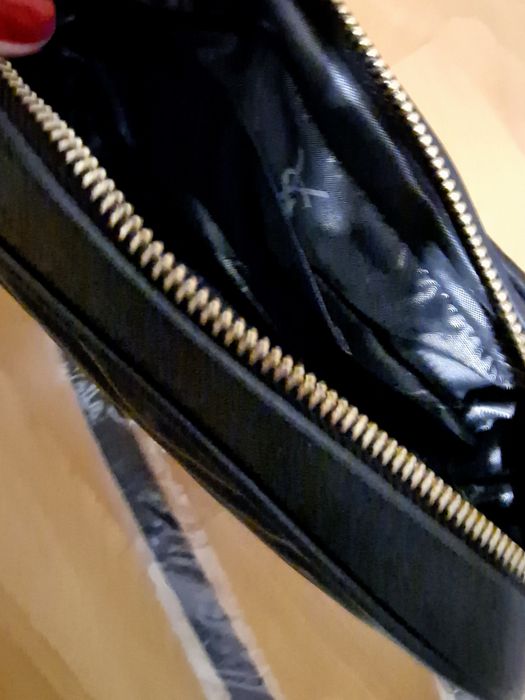 Geanta Ysl super model, logo metalic auriu, saculet