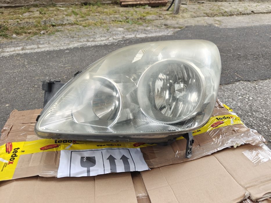 Ляв фар за Honda CR-V RD II 2006 Diesel. Ляв волан.