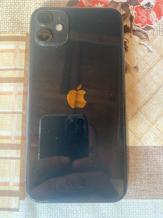 Iphone 11 , 64 GB
