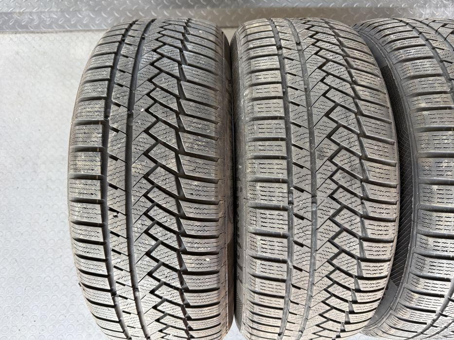 4бр. ОТЛИЧНИ Зимни Гуми С Борд 215/55R/17 XL -CONTINENTAL- DOT:1919- 7.5мм.+5.0мм.