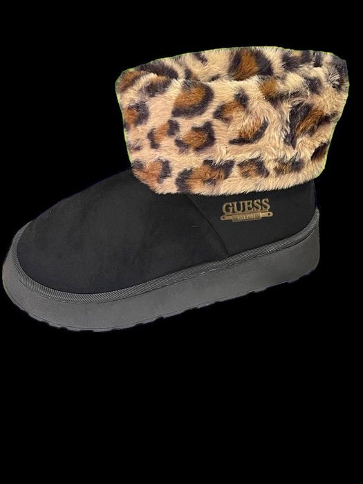 Ugg-uri diferite modele