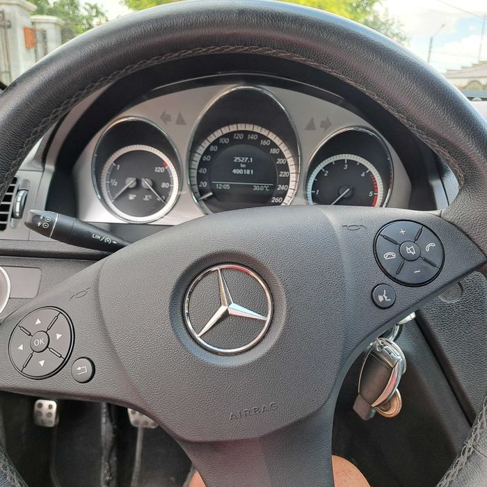 Mercedes Benz C220