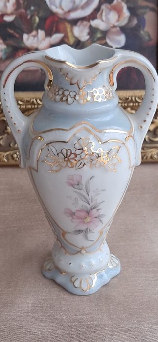 Порцеланови вази Royal Dux