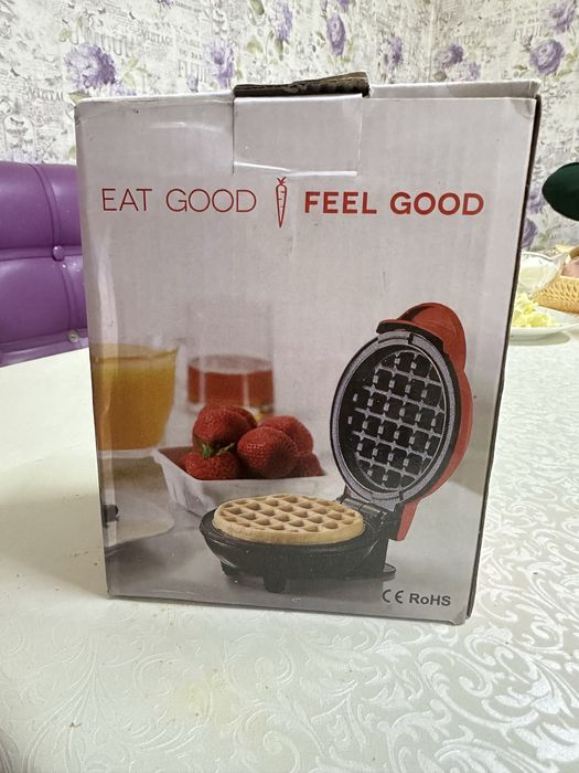 Продам вафельницу новая