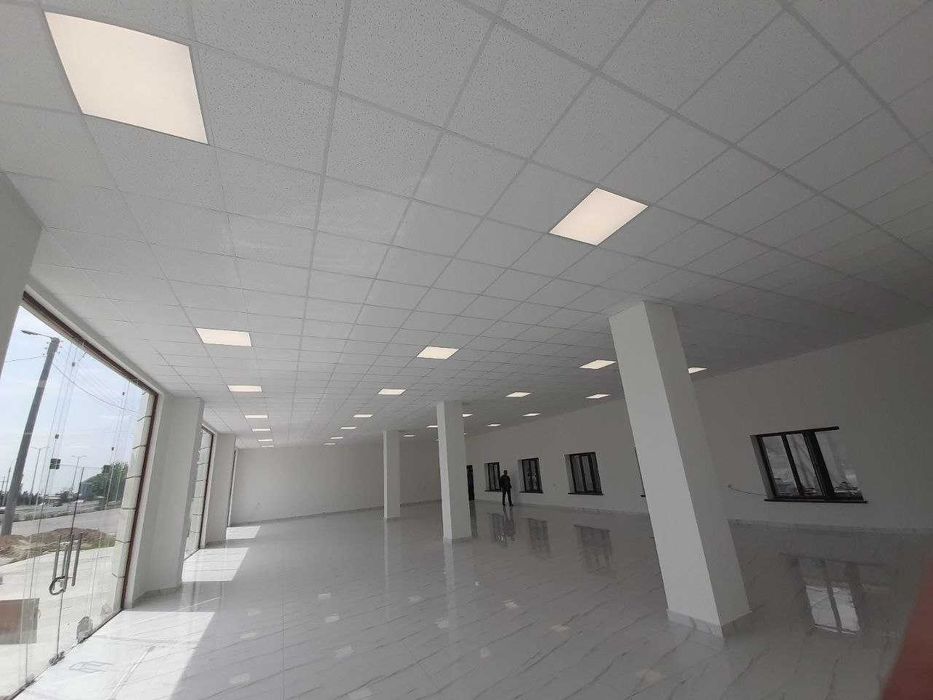 Продается новый двух этажный магазин