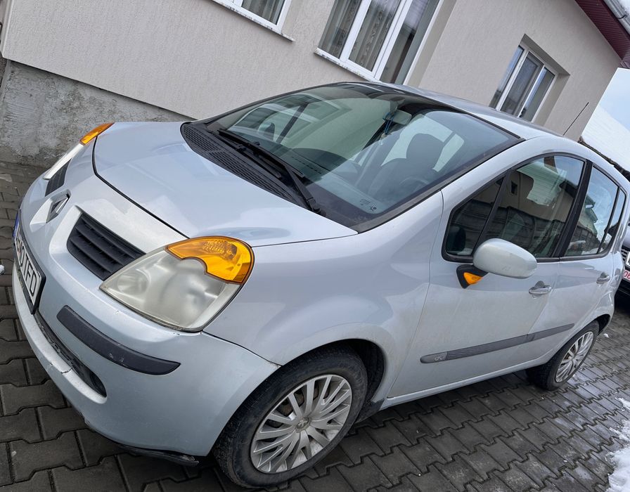 Vând Renault Modus