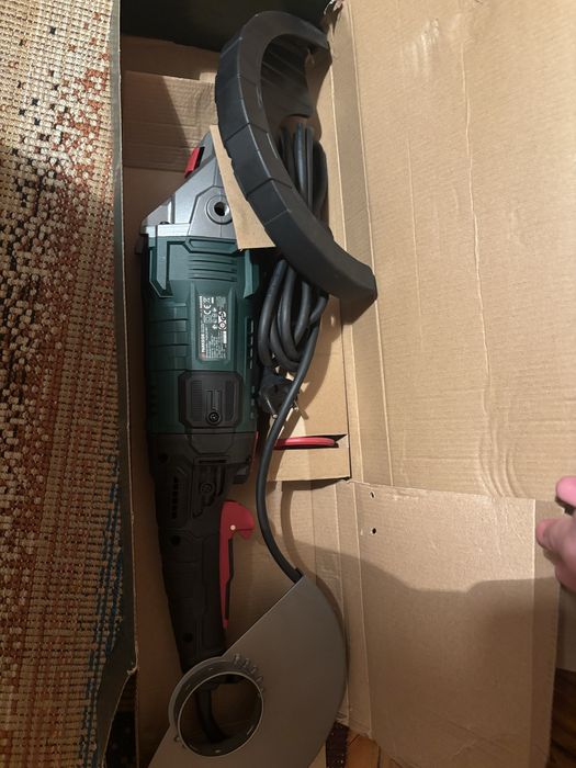 Чисто нов ъгло шлайф на parsaide