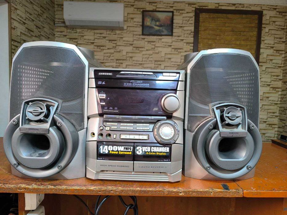 продается музыкальный центр Samsung.PMPO1400W.