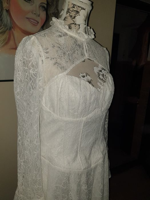 Rochie dantela cubunie/botez  Asos