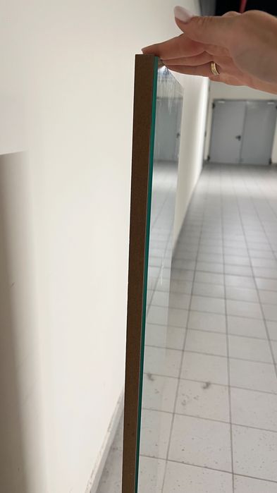 Огледало за стена.