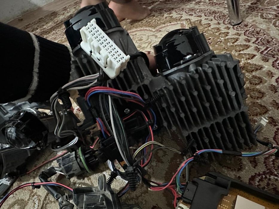 Фара левое лед заводсое