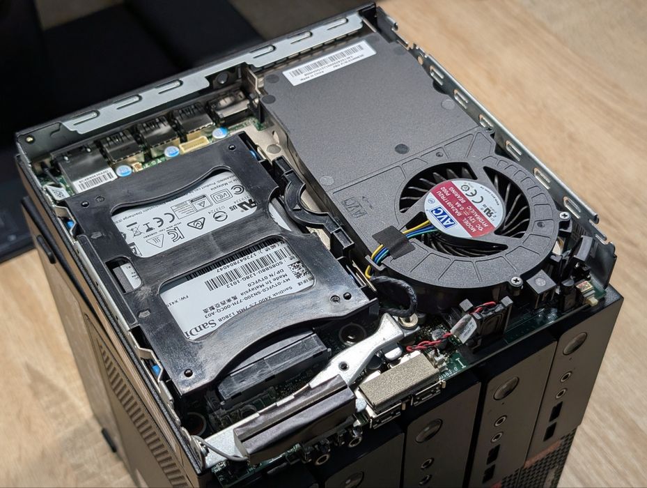Lenovo Thinkcentre M710q i3 7th 8/128GB