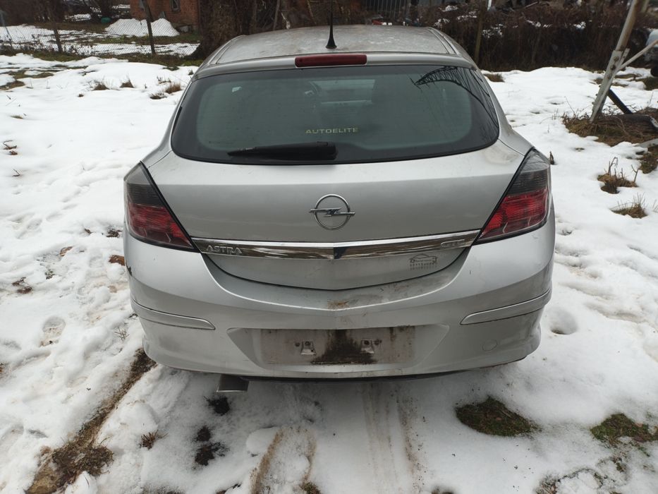 Опел Астра Х, Opel Astra H GTC 1.9 CDTI НА ЧАСТИ