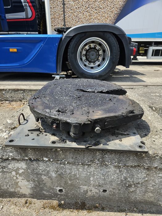 Cupla mega mercedes mp4