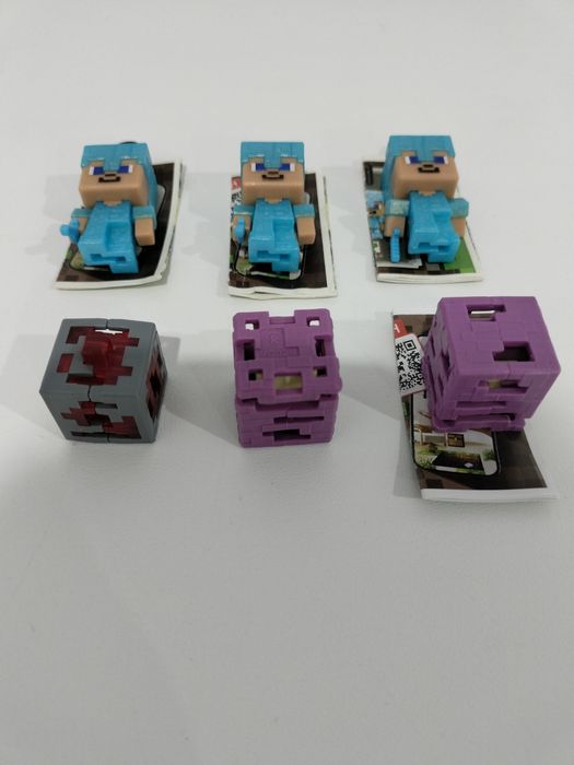 Продам новые фигурки из киндера Майнкрафт.