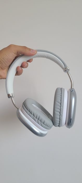 HOCO W35 MAX yangi sotiladi. 90soat yetadi zaryadi. Original.