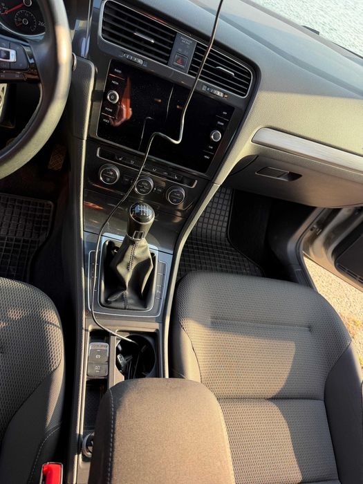 Volkswagen Golf 7 Comfortline 1.0 TSI 110 CP – 2018 – Prim Proprietar!