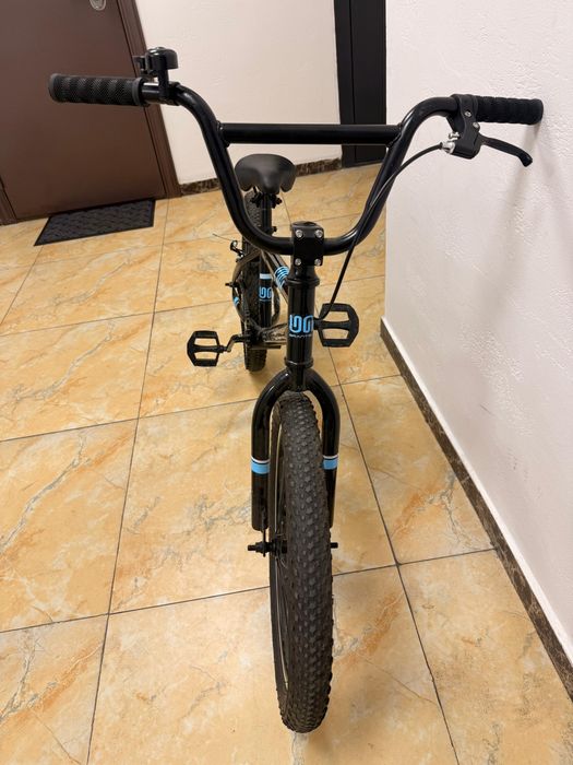 Трюковый велосипед BMX