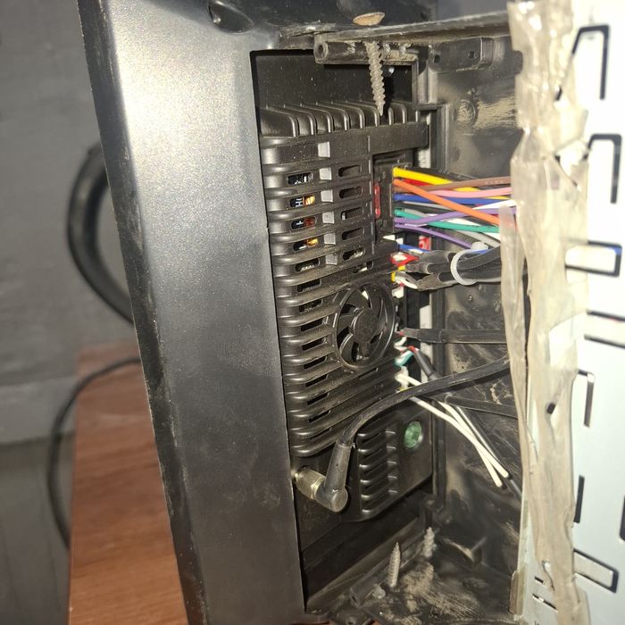 Продам магнитолу андроид 9