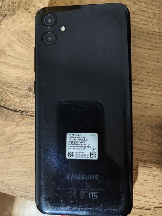 Samsung galaxy A04E. 4/128