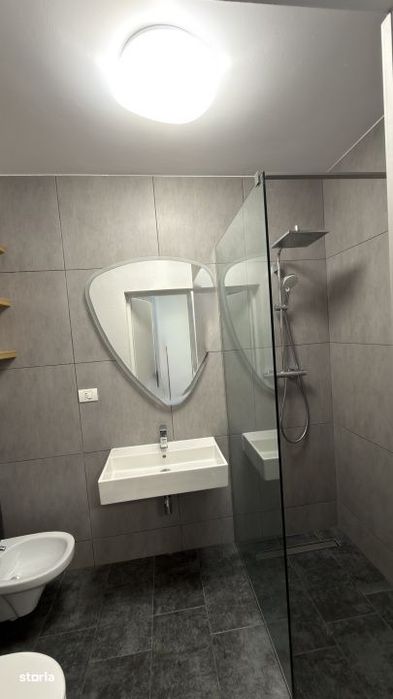 Apartament 3 camere, 2 bai, 57 mp, mobilat, parcare, zona Centru Vechi