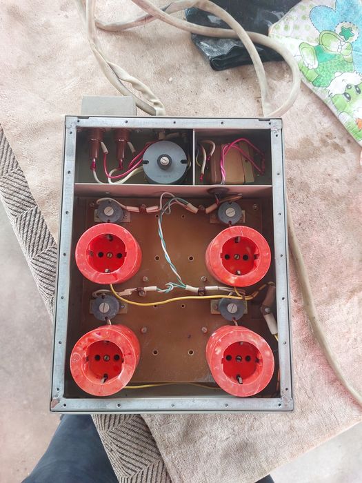 Усилитель электричества блок