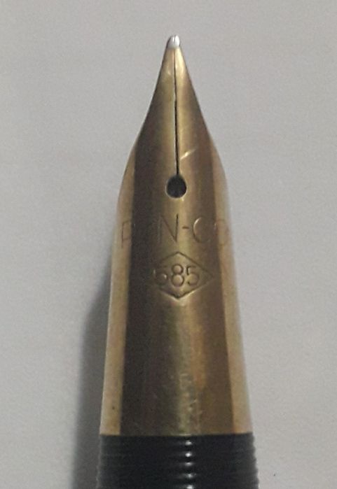 Stilou cu penita de aur