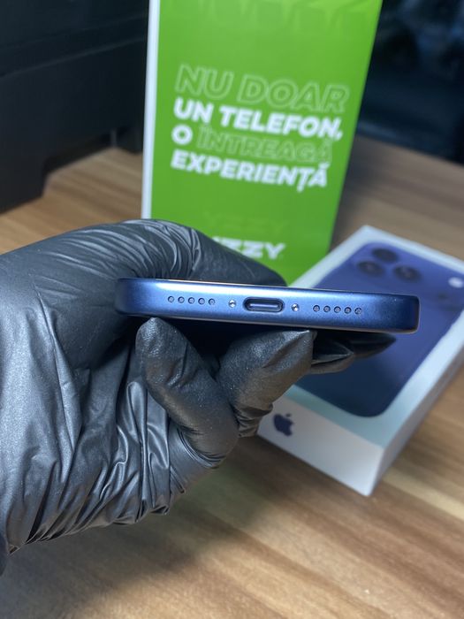 iPhone 17 Pro • 512 GB • Deep Blue