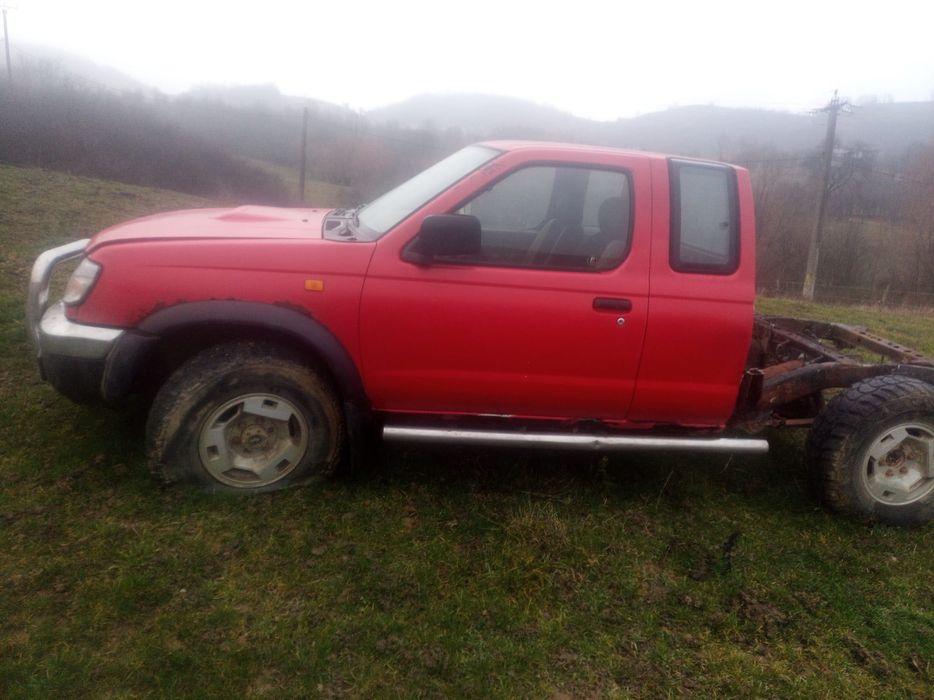 Nissan  Navara radiat , se vinde pentru piese