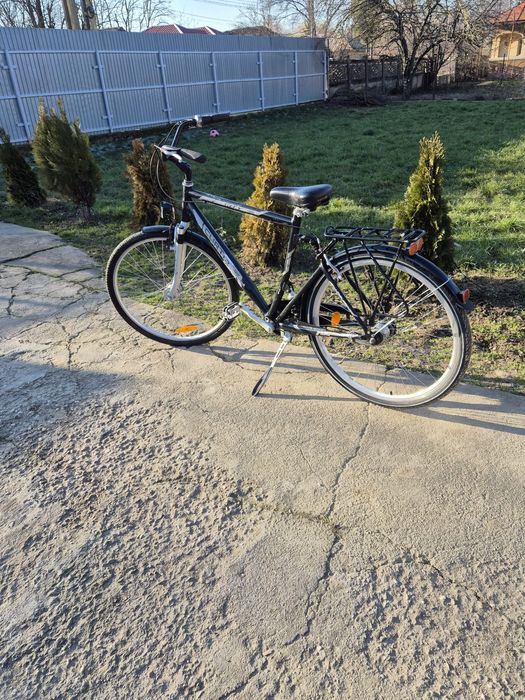 De vanzare bicicleta cu motor si bicicleta