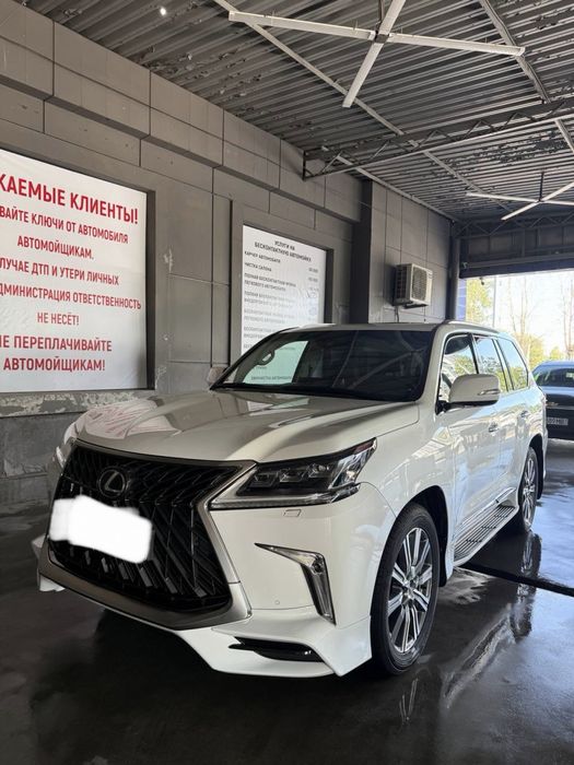 Lexus LX 570 сотилади