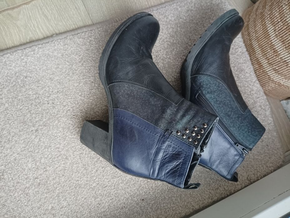 Дамски боти и обувки 39 номер