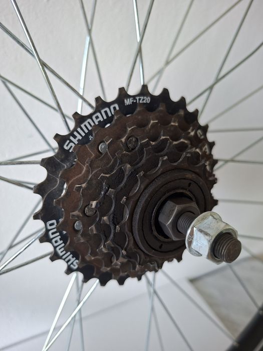 Комплект отлично състояние задна Капла Crosser X3 28" алуминий главина Joytech касета Shimano MF-TZ20 6 скорости