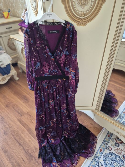 Продам платье 42 размера